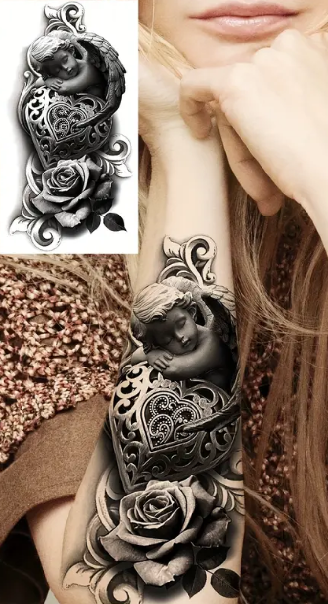 Ange avec cœur et rose